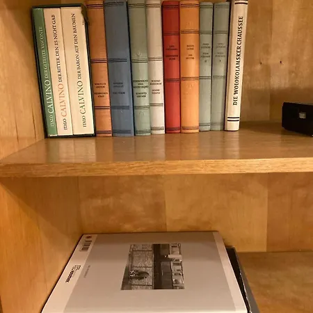 In Schoener Atelierwohnung Mit Garten Und Werkstattsauna דרזדן